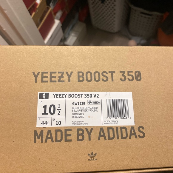 Adidas - Picture 2 of 3